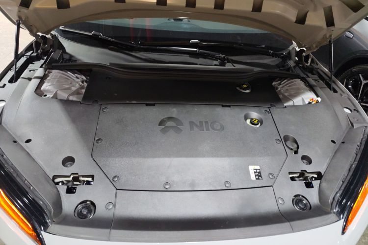 蔚来ET5T 2023款 75kWh Touring机舱底盘24