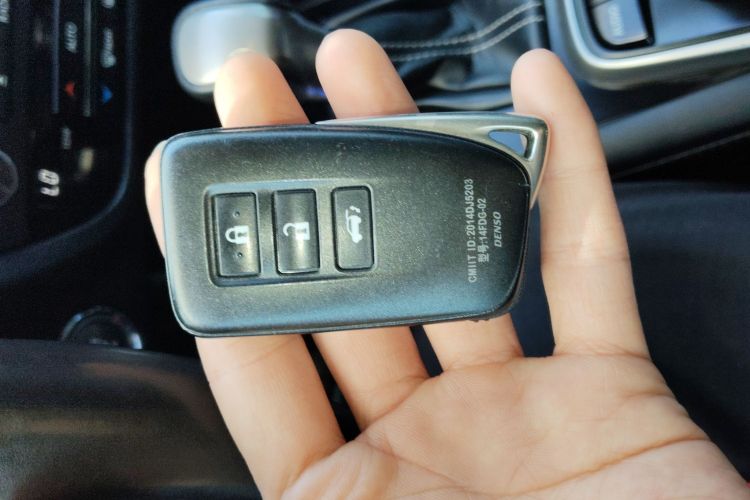 雷克萨斯RX 2016款 300 四驱典雅版 国V中控内饰11