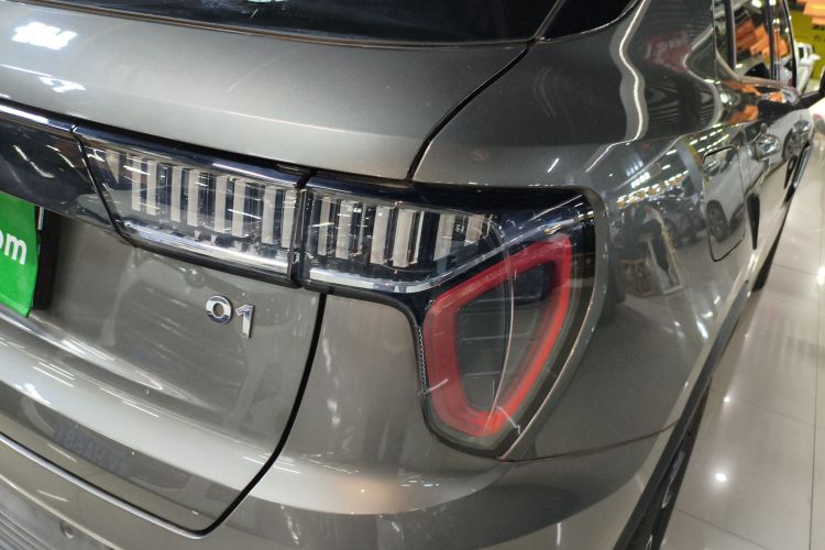 领克01 2021款 2.0TD 两驱型Pro车身外观9