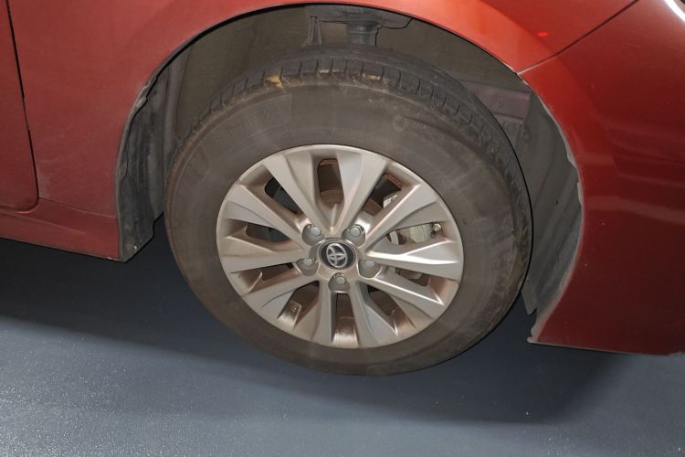 丰田 卡罗拉 2019款 1.2T S-CVT GL-i精英版车身外观10