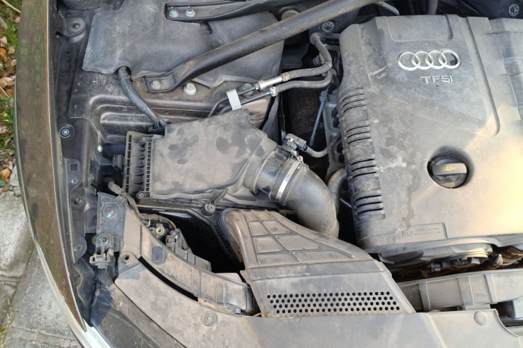 奥迪Q5 2013款 40 TFSI 进取型局部细节9006