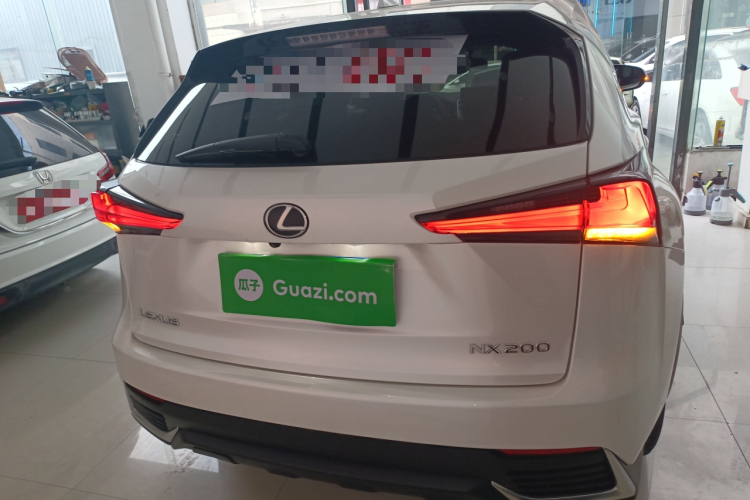 雷克萨斯NX 2017款 200 前驱 锋行版车身外观6