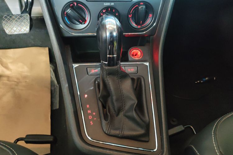 大众 朗逸 2015款 1.6L 自动舒适版局部细节18