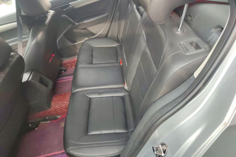 大众 朗逸 2013款 改款经典 1.6L 自动舒适版中控内饰21