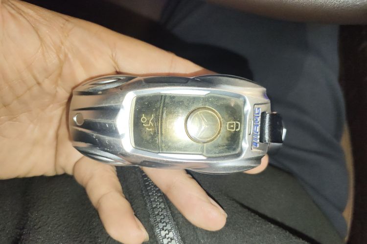 奔驰E级 2017款 E 300 L 豪华型中控内饰7001