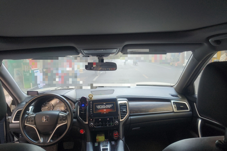 本田UR-V 2017款 370TURBO 两驱尊贵版 国V局部细节22