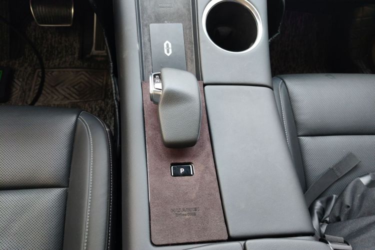 鸿蒙智行 问界M5 2022款 增程四驱旗舰版局部细节18