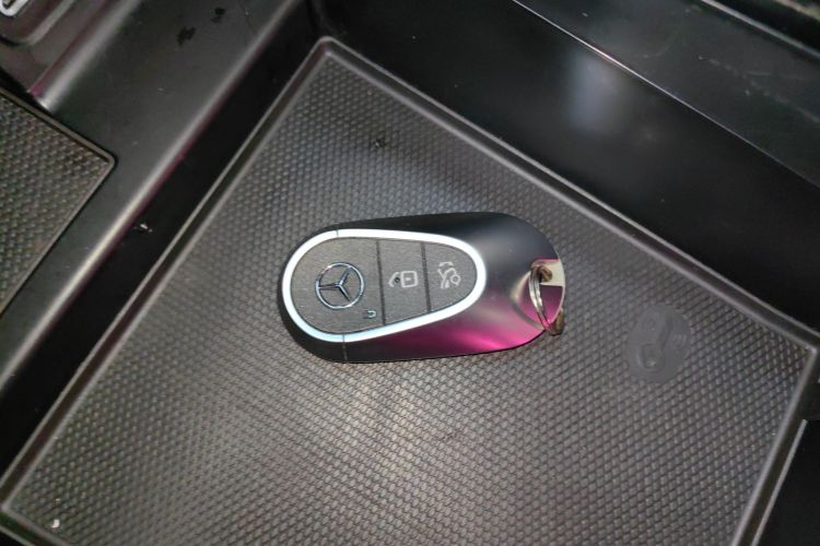 奔驰C级 2022款 C 200 L 运动版中控内饰7001