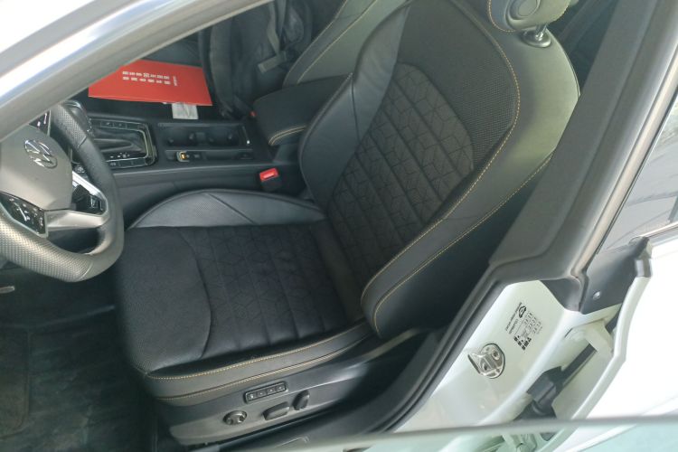 一汽-大众CC 2024款 380TSI 夺目版局部细节19