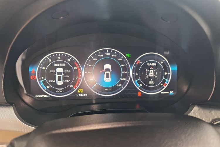 哈弗H7 2018款 改款 蓝标H7 2.0T 自动智享型中控内饰14