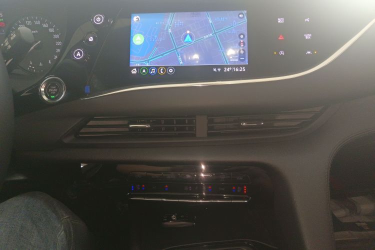 别克 昂科旗 2022款 652T 四驱尊享旗舰型 6座局部细节16