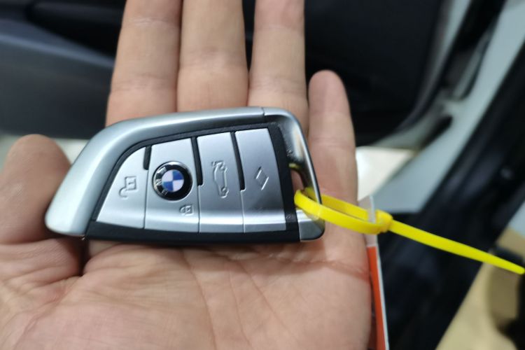 宝马3系 2019款 320Li 时尚型中控内饰11