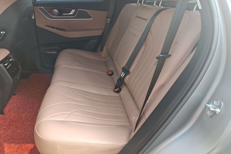 奇瑞 瑞虎8 L 2024款 2.0T 两驱尊贵版 5座中控内饰7004