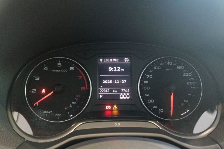 奥迪Q2L 2023款 35TFSI 时尚致雅型中控内饰14