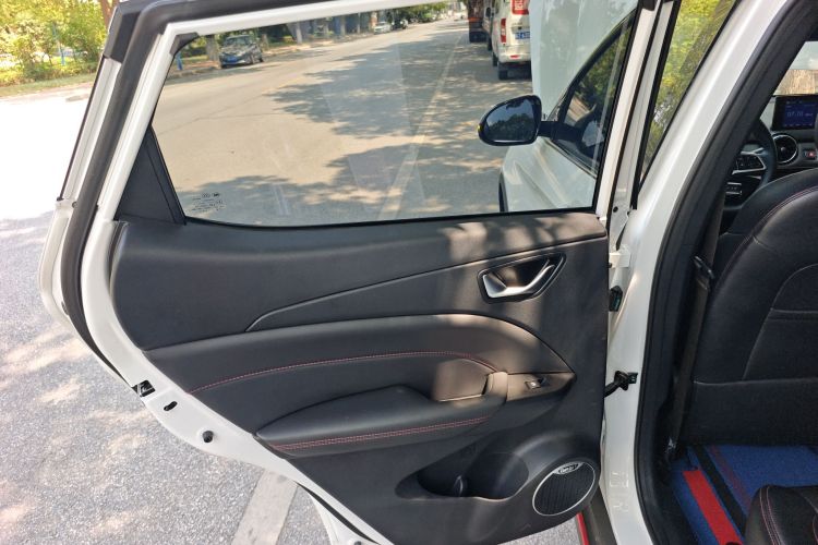 东风风光 风光500 2022款 1.5L CVT悦享型中控内饰49