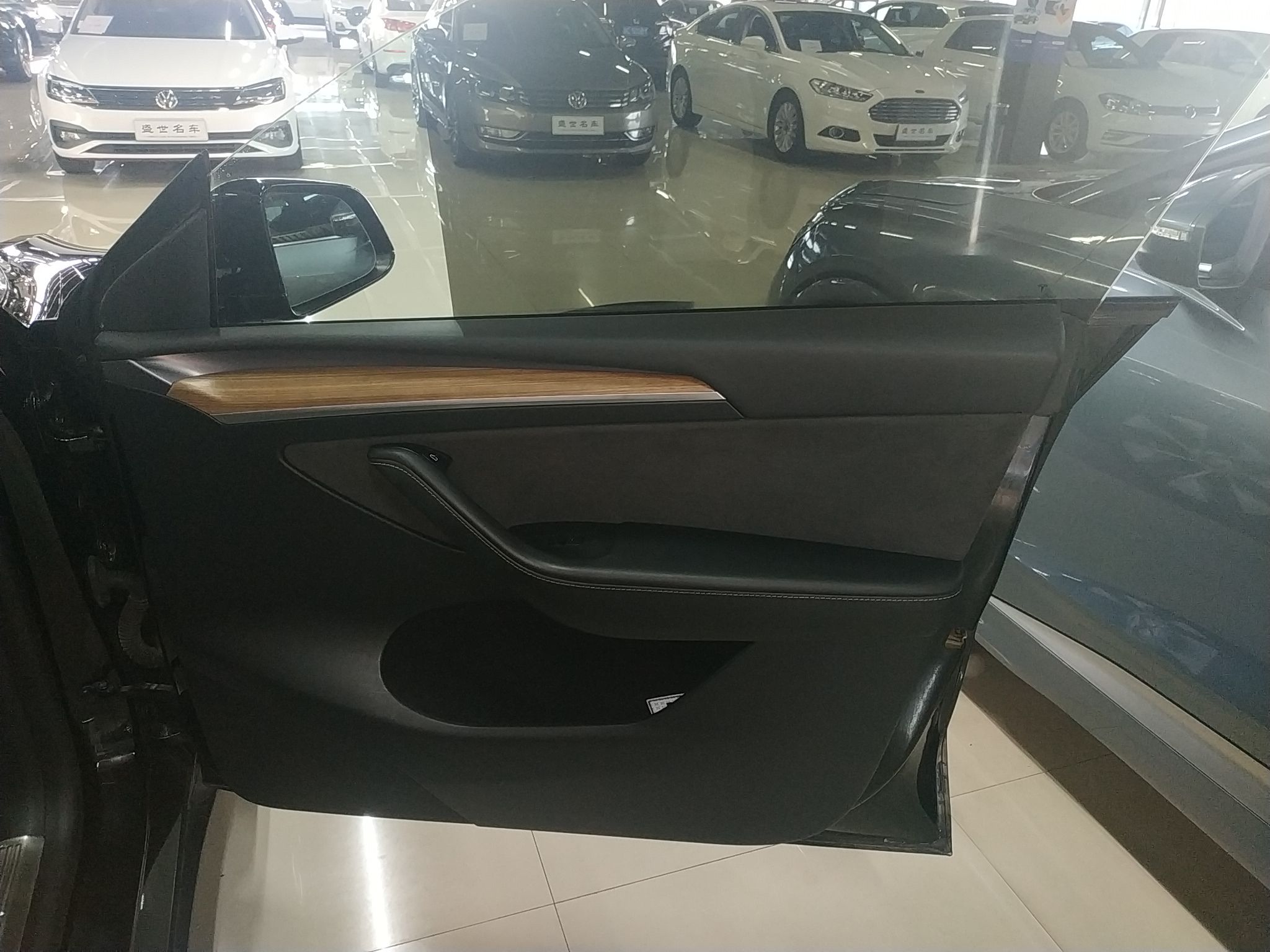 特斯拉 Model Y 2021款 长续航全轮驱动版 3D7