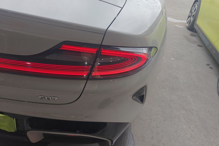 小米汽车 小米SU7 2024款 后驱超长续航高阶智驾Pro版车身外观9