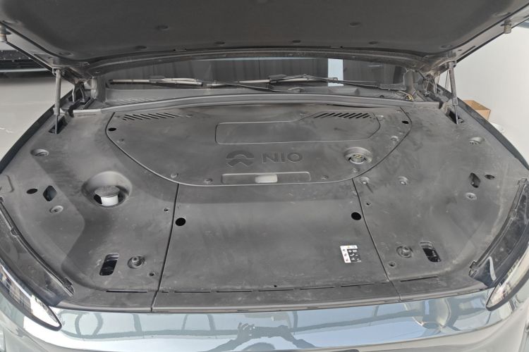 蔚来ES8 2023款 100kWh 签名版机舱底盘24