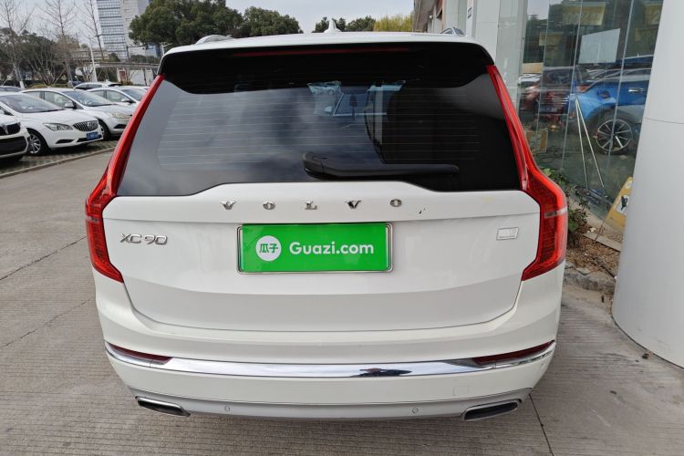 沃尔沃XC90新能源 2021款 E驱混动 T8 智尊豪华版 7座车身外观6