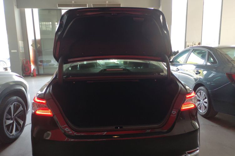 丰田 凯美瑞 2023款 2.5G 豪华版局部细节23