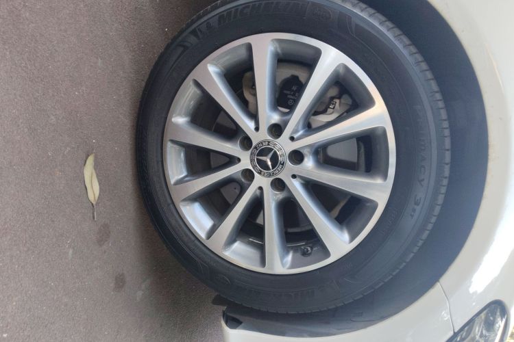 奔驰C级 2020款 改款 C 260 L车身外观10