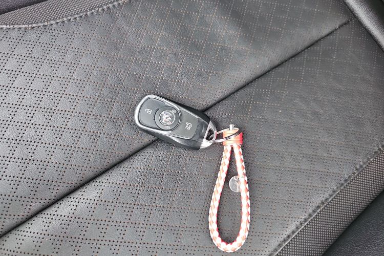 别克 威朗 2022款 Pro 533T 乐趣版中控内饰7001