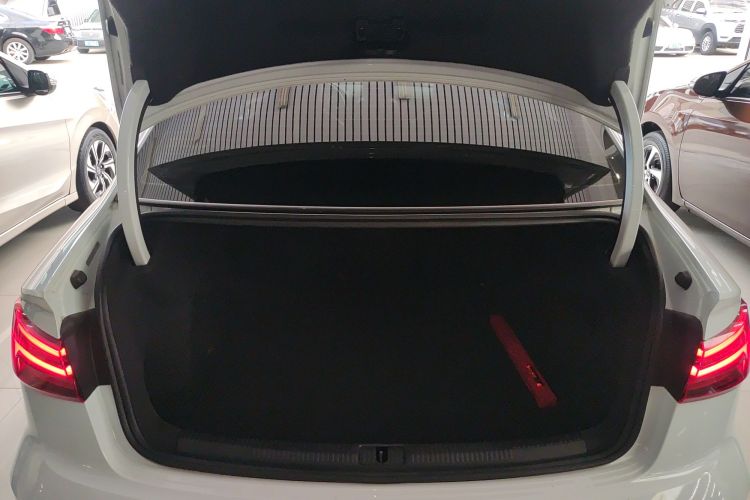 奥迪A3 2019款 Limousine 35 TFSI 进取型 国VI中控内饰23