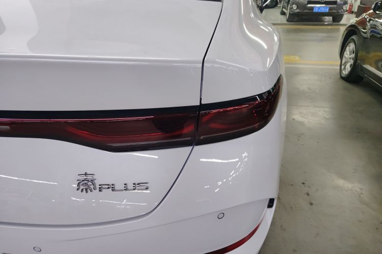 比亚迪 秦PLUS 2025款 DM-i 智驾版 55KM领先型车身外观9