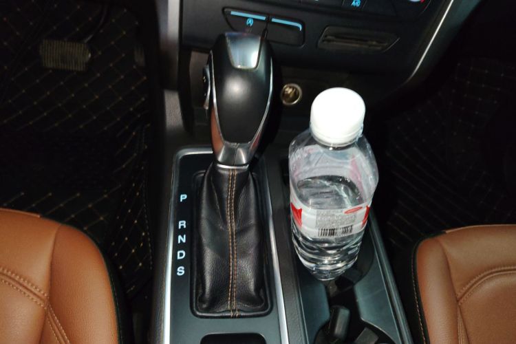 福特 翼虎 2018款 EcoBoost 180 两驱Cognac特别版局部细节18