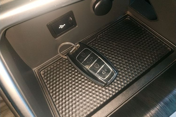 哈弗H6 2023款 国潮版 1.5T 自动都市版中控内饰11