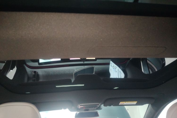 小鹏P7 2023款 P7i 702 Pro局部细节22