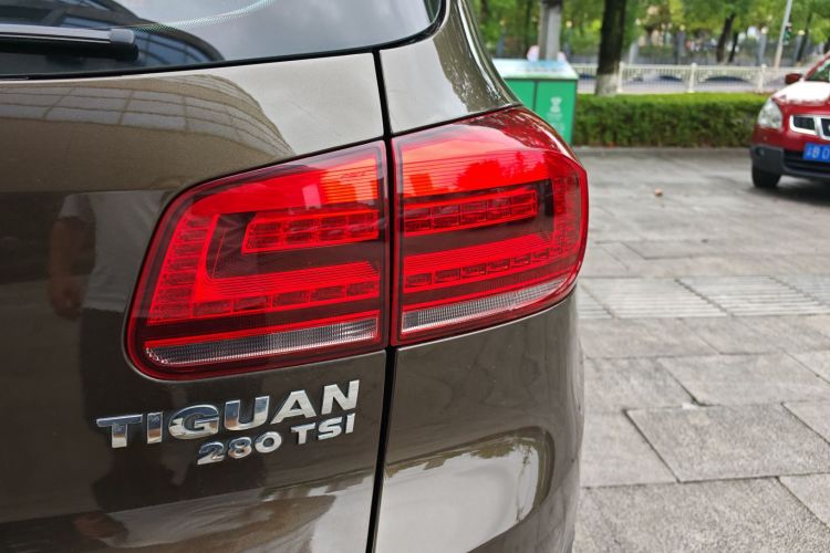 大众 途观 2016款 280TSI 自动两驱丝绸之路风尚版车身外观9