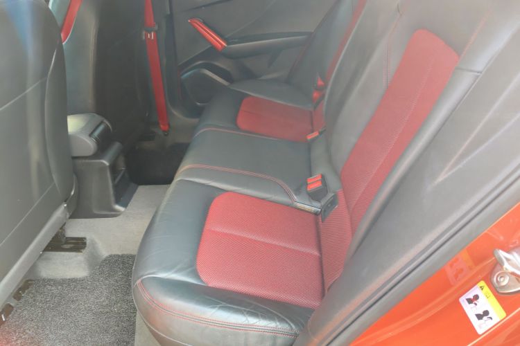 奥迪Q2L 2018款 35 TFSI 时尚动感型 国V中控内饰21