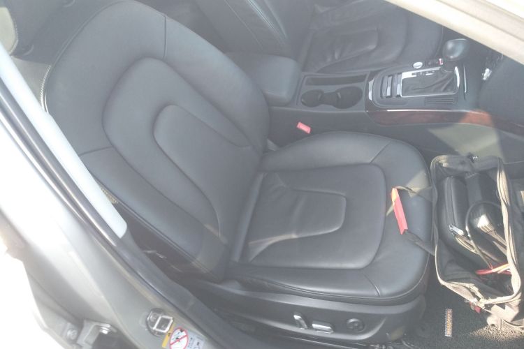 奥迪A4L 2016款 35 TFSI 自动舒适型局部细节41