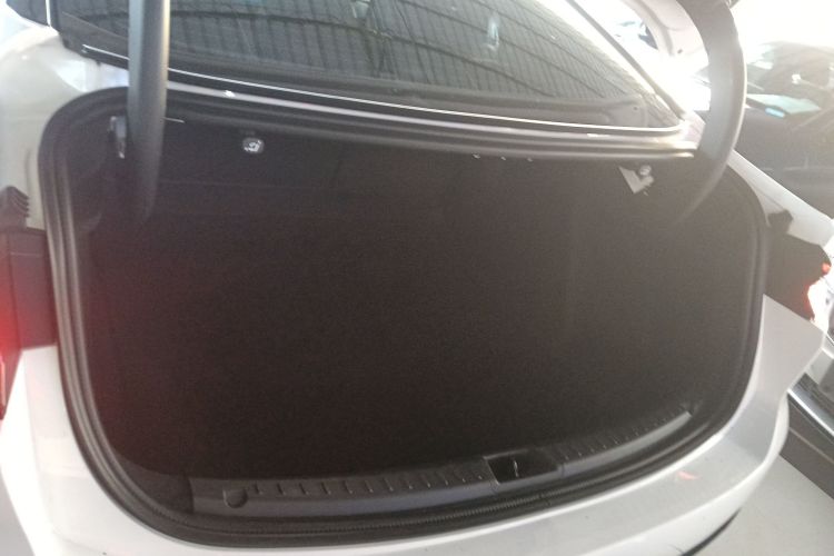 福特 蒙迪欧 2022款 改款 EcoBoost 245 豪华型机舱底盘23