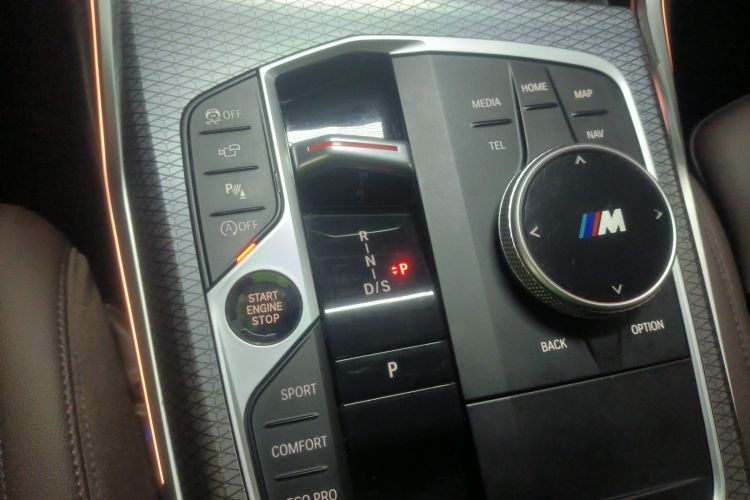 宝马3系 2024款 325Li M运动曜夜套装中控内饰18