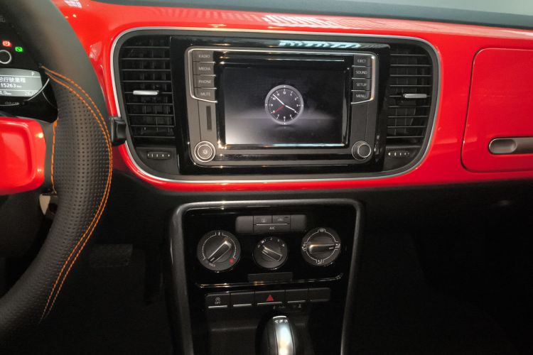 大众 甲壳虫 2017款 180TSI 宜乐版中控内饰16