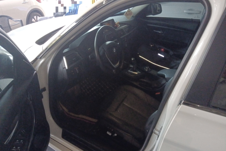 宝马3系 2016款 320Li 时尚型中控内饰20