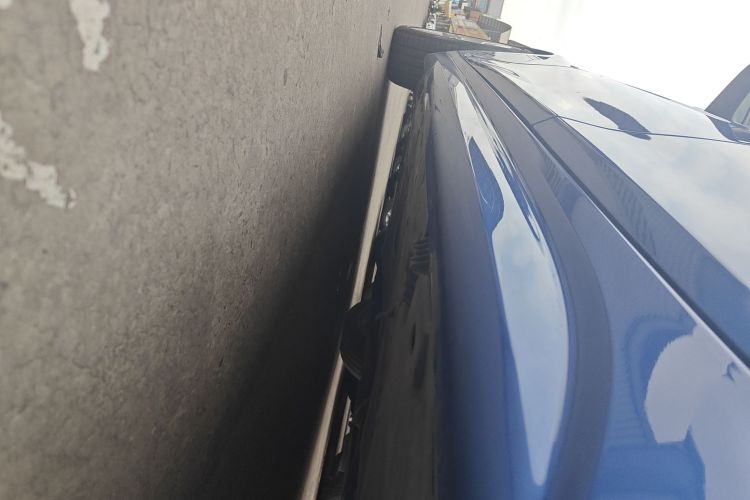 宝马3系 2018款 320i M运动套装机舱底盘30