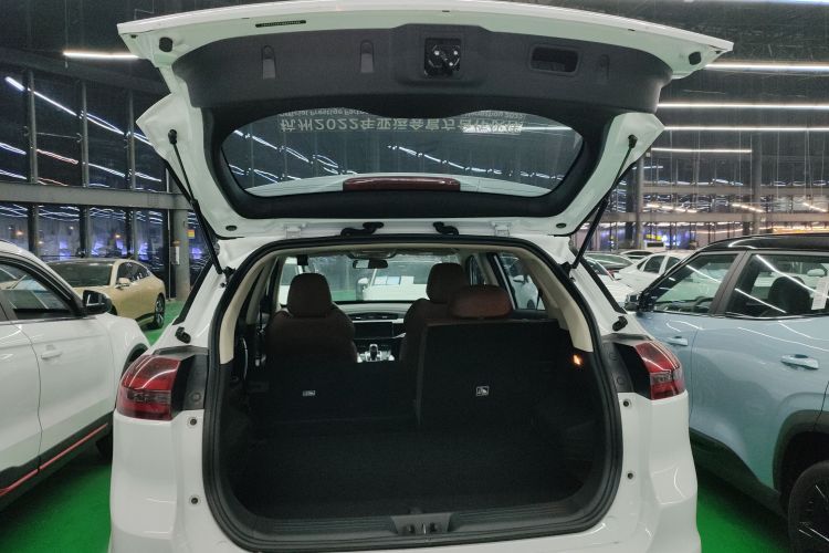 吉利汽车 博越 2021款 1.8TD DCT两驱亚运版机舱底盘23