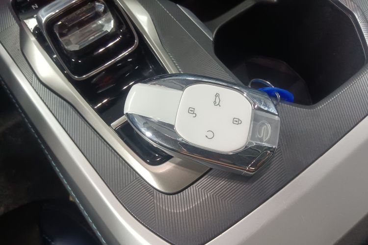 广汽传祺 传祺GS3 2023款 影速 270T 劲享版中控内饰11