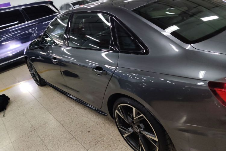 奥迪A4L 2024款 40 TFSI quattro RS套件燃速型车身外观6003