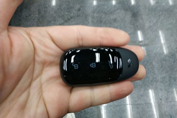 理想汽车 理想ONE 2021款 增程6座版中控内饰11