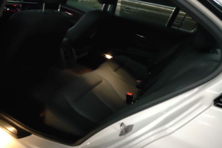 宝马3系 2017款 320Li M运动型中控内饰7004