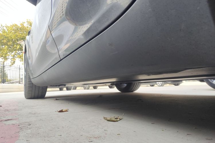 特斯拉 Model Y 2022款 长续航全轮驱动版局部细节9002