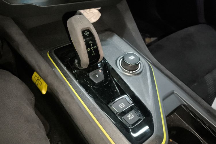 领克03 2021款 03+ 2.0TD 自动驭风版中控内饰18