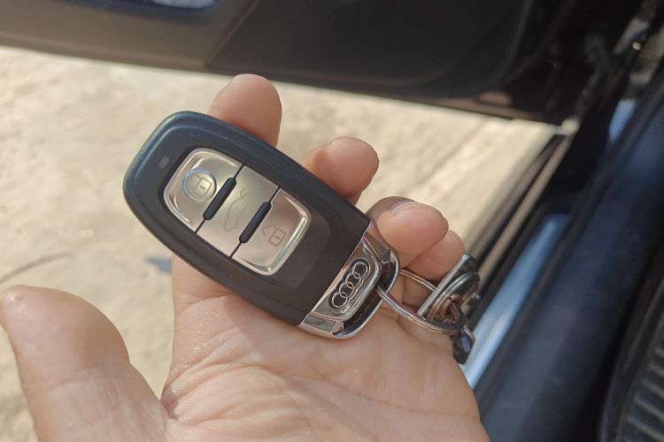 奥迪A6L 2018款 35 TFSI 典藏版中控内饰11