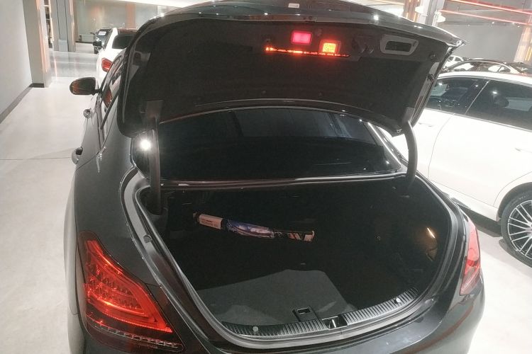 奔驰C级 2021款 C 260 L 运动星耀臻藏版局部细节23