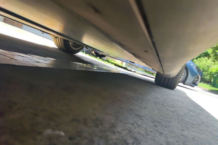 特斯拉 Model Y 2021款 标准续航后驱版局部细节9004