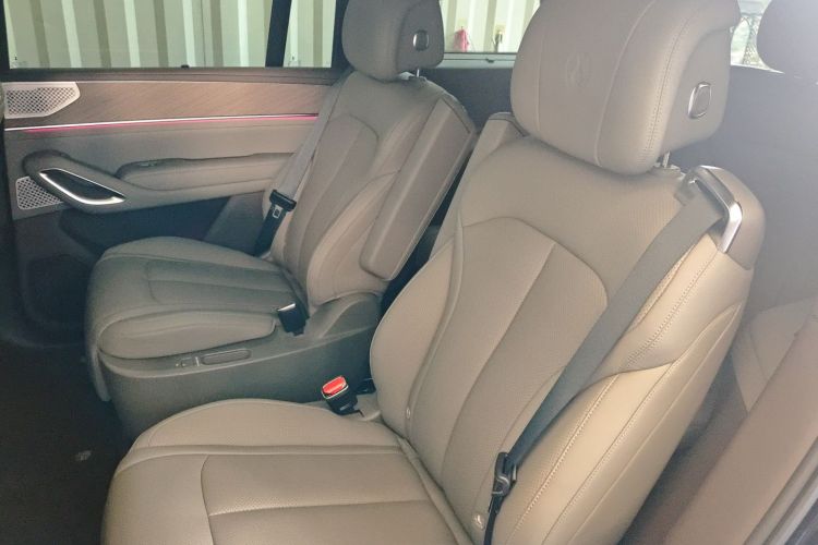 腾势N9 2025款 尊荣型中控内饰21